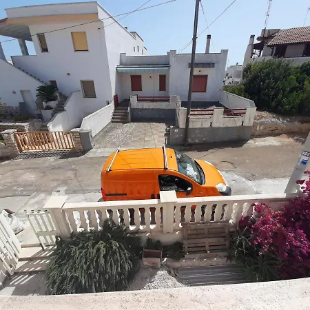 Mare Pescoluse Марина-ди-Песколузе